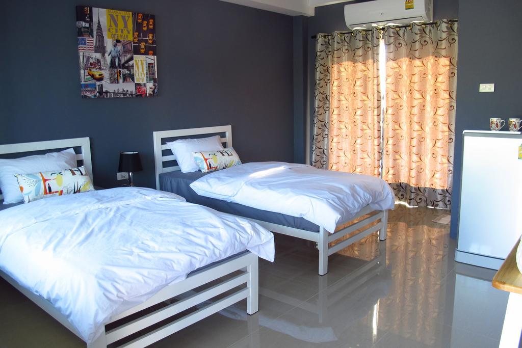 Sweet Dreams Hotel Фетчабури Екстериор снимка