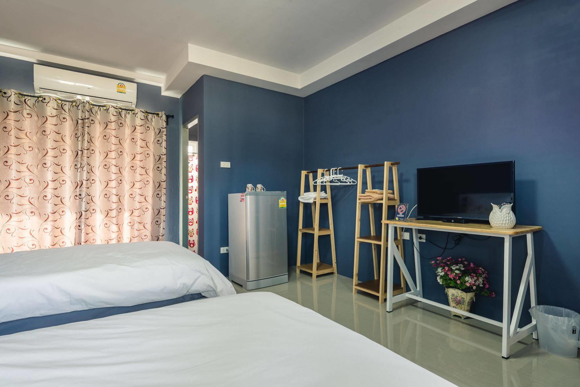 Sweet Dreams Hotel Фетчабури Екстериор снимка